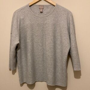 Chico’s Light Gray Ribbed lightweight Knit Top